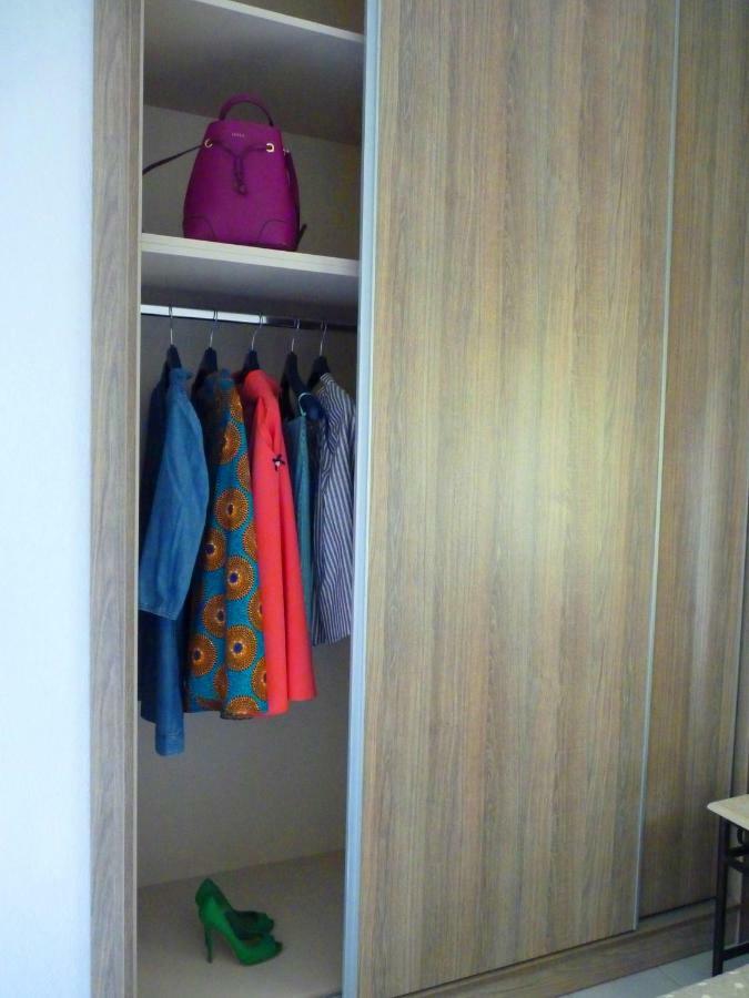 Yannis Apartments Áfitos Extérieur photo